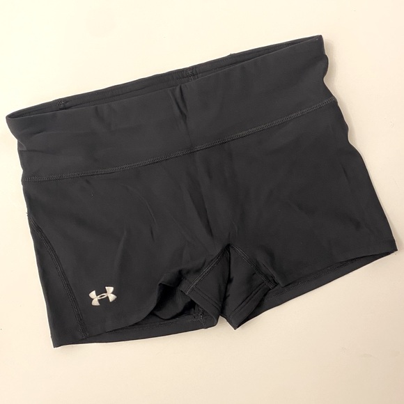 Under Armour Booty Shorts - Picture 1 of 4